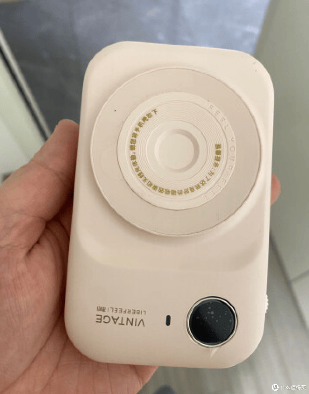 无线充电宝哪个比较好？哪些充电宝牌子比较值得入手？充电宝排名