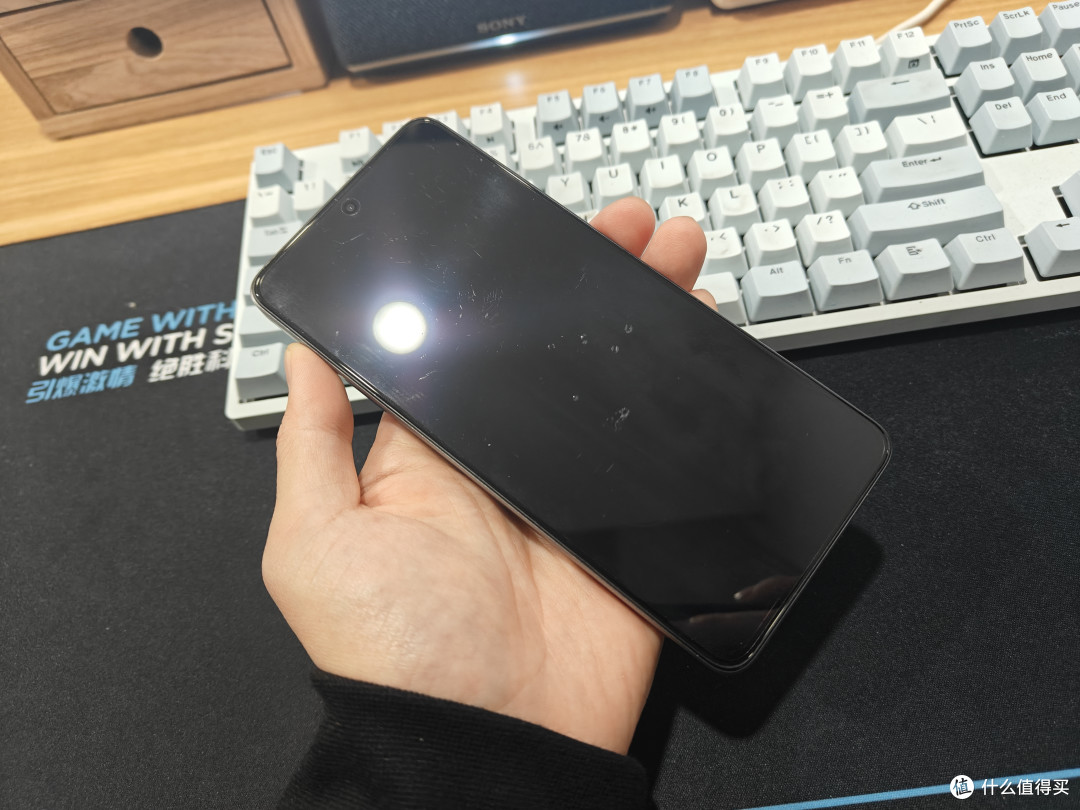 能敲核桃的OPPO K12是真的吗？还是厂家宣传夸张了？给你实测！