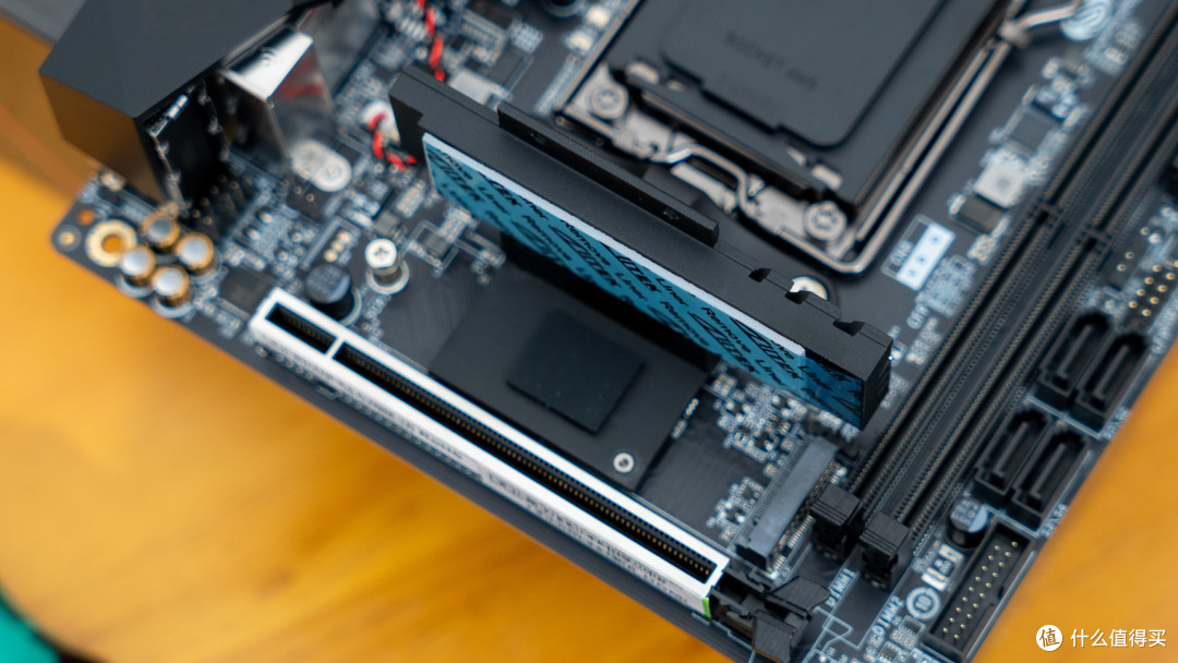 我的diy之路 篇五十三:amd 便携小钢炮:蓝宝石b650i 6750gre 九州风神