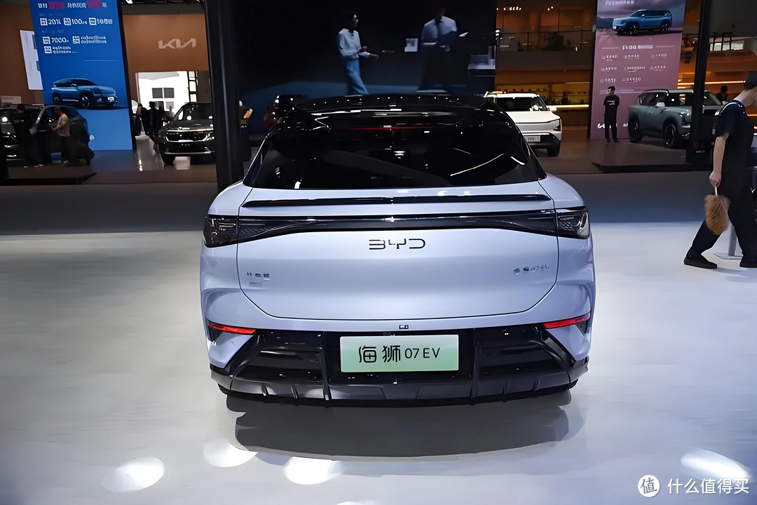 比亚迪E平台3.0 EVO首款高阶全能SUV上市