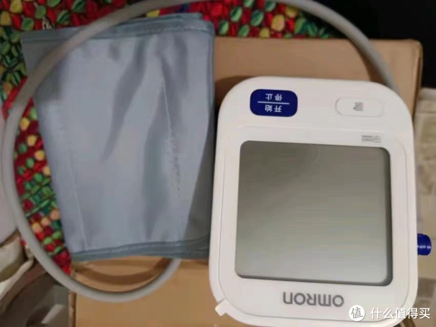 💖家庭健康新选择，欧姆龙j710电子血压计，精准测量，让爱更有保障！🛡️