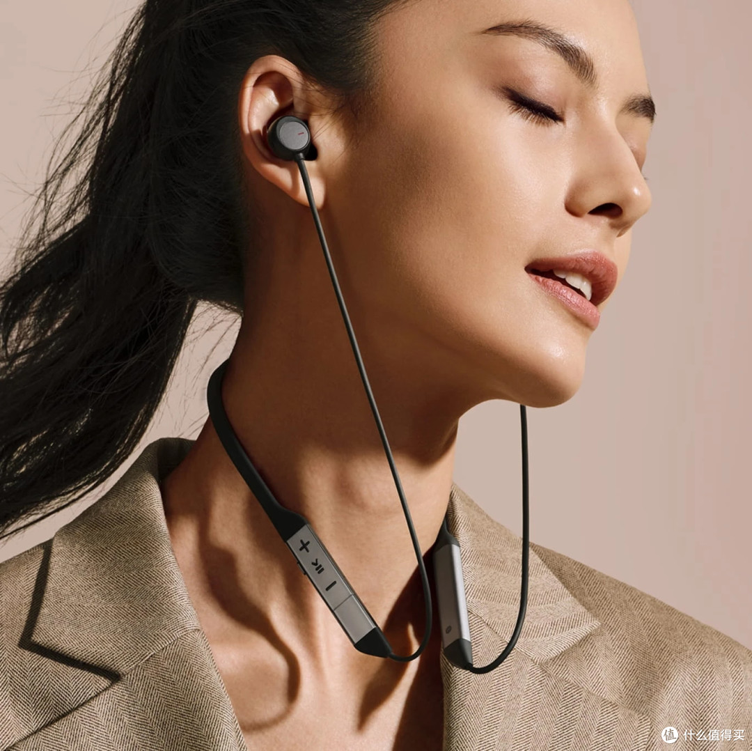 专为运动定制，华为颈挂耳机FreeLace Pro 2：狂奔不掉，防水防汗