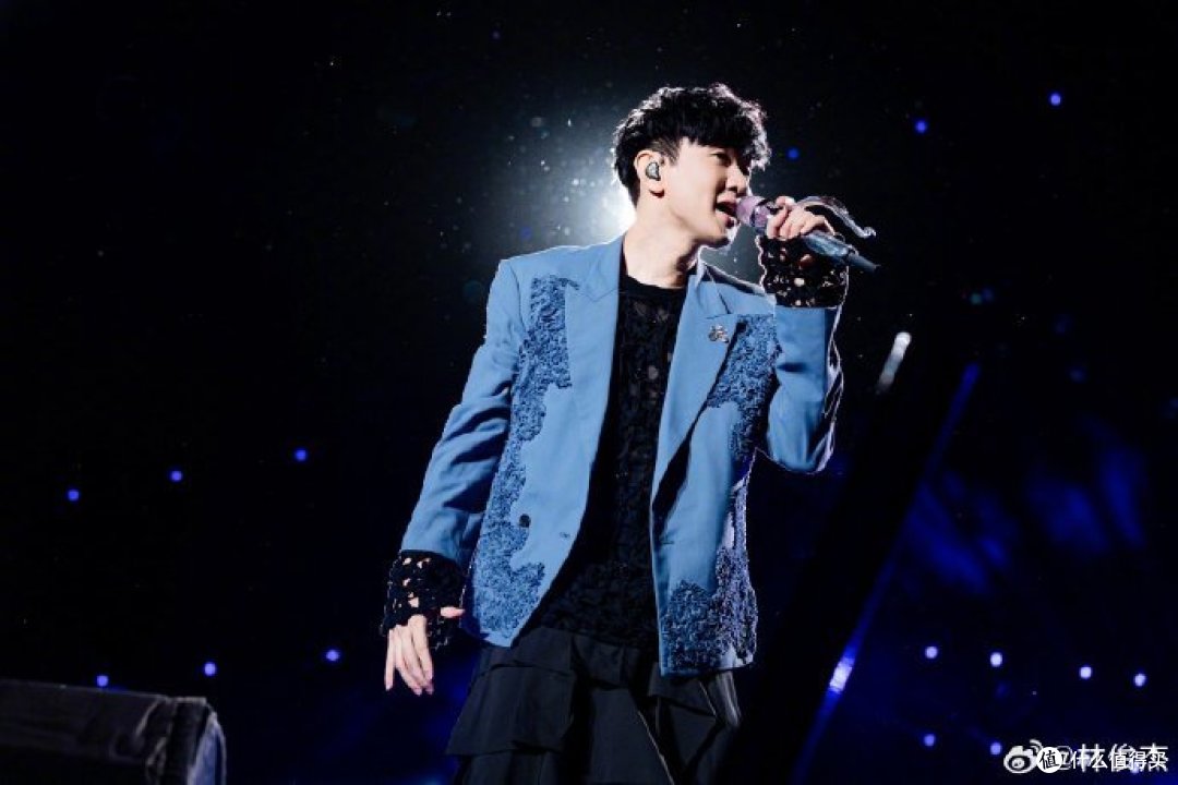 林俊杰演唱会也翻车了?"观众大喊退票"实为哪般