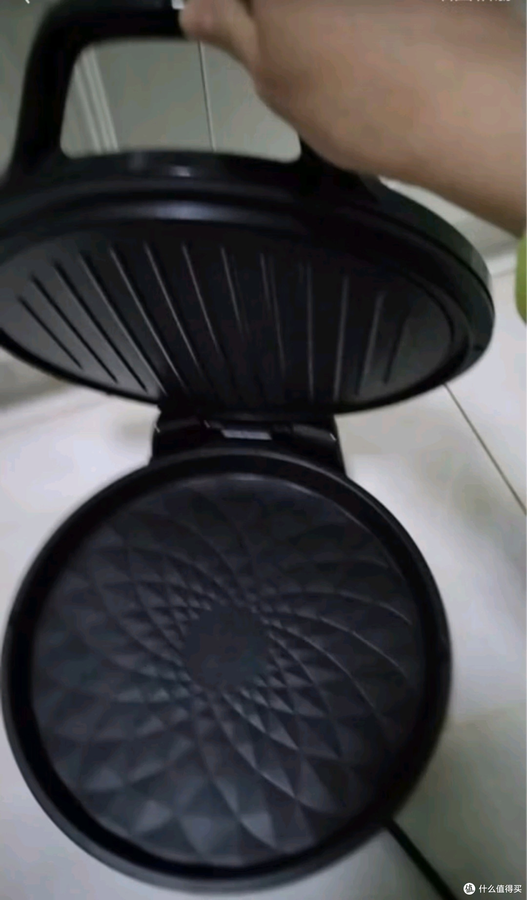 九阳电饼铛早餐机，1500W火力煎烤，悬浮设计，让美食更简单！