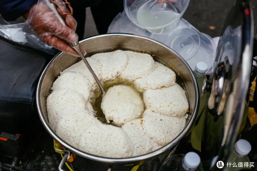 人均30+！在这条美食街吃到扶墙走！