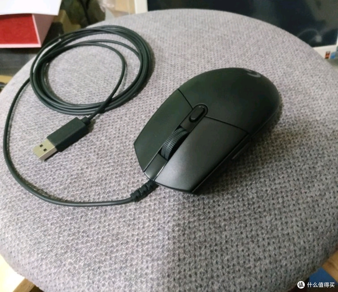 罗技g102有线游戏鼠标