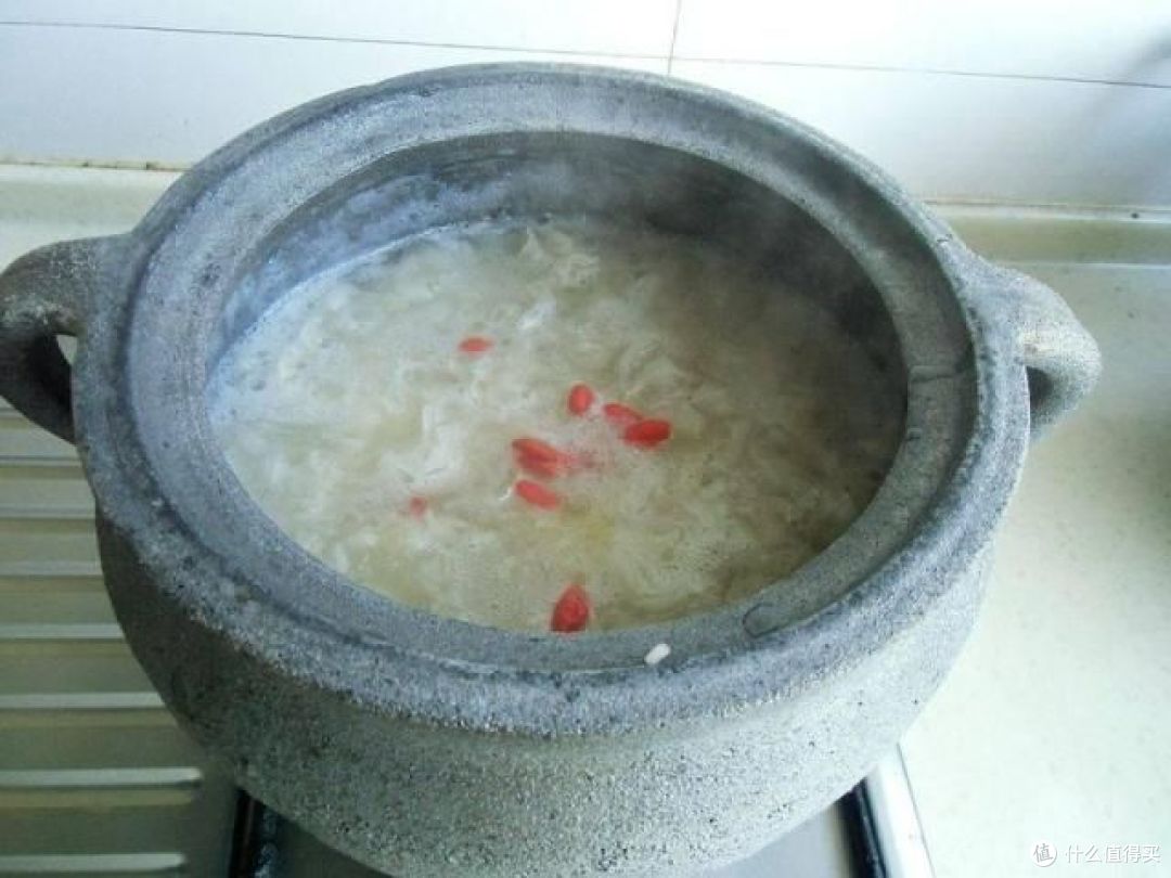 银耳为什么是脆的煮不出胶来?