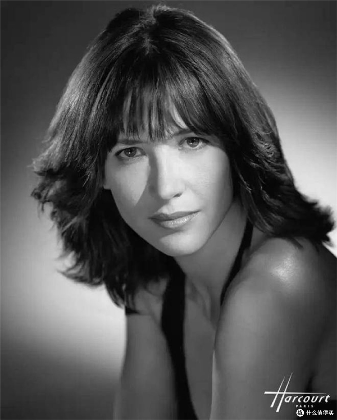 巴黎雅顾：以光影做雕塑，一张写真带你重返黑白电影黄金时代_影像_什么值得买