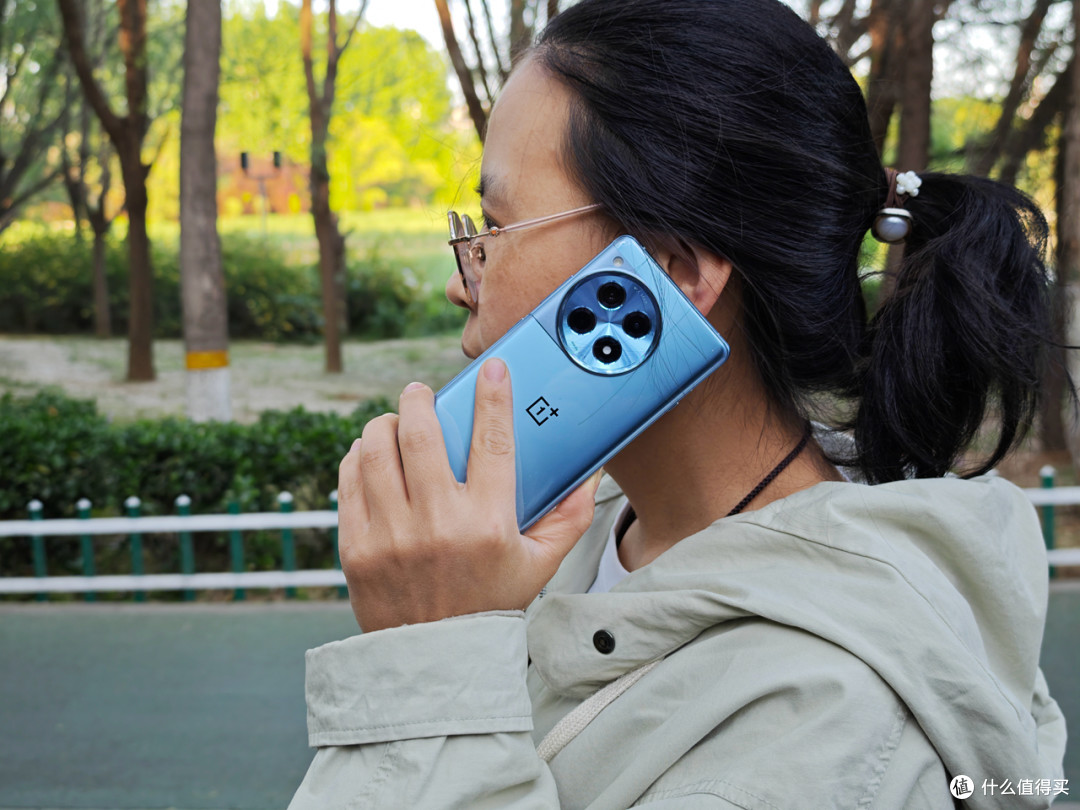 骁龙 8 Gen 2 、5500mAh 大电池,100W快充,中端机卷王,一加 Ace 3 全方位评测