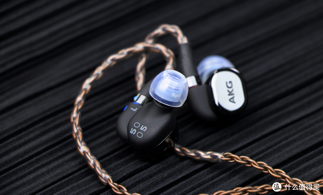 提升蓝牙耳机音质！OMNI耳机套搭配费兰朵、AZ80、AKG N5005评测