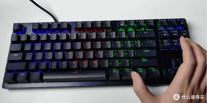光轴超快触发 酷炫灯效 - 雷蛇猎魂光蛛 v3 x竞技版机械键盘首发评测