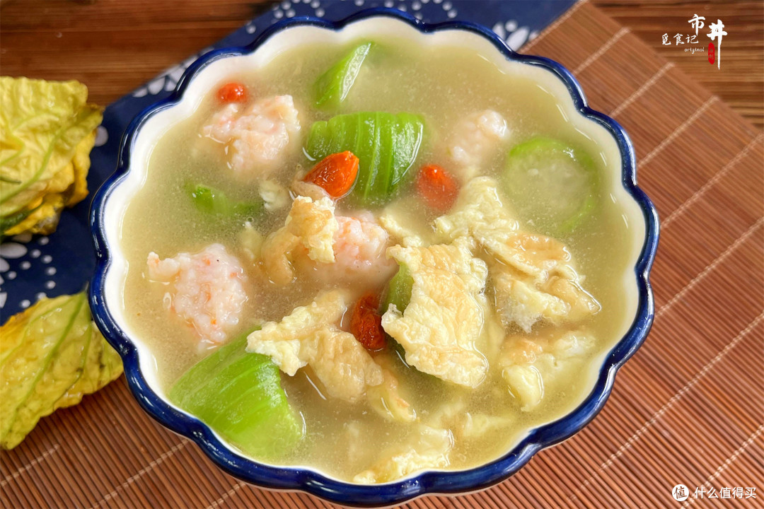 夏不饮汤，四季心慌，提醒中老年人：入夏后多喝六碗汤，平安入夏