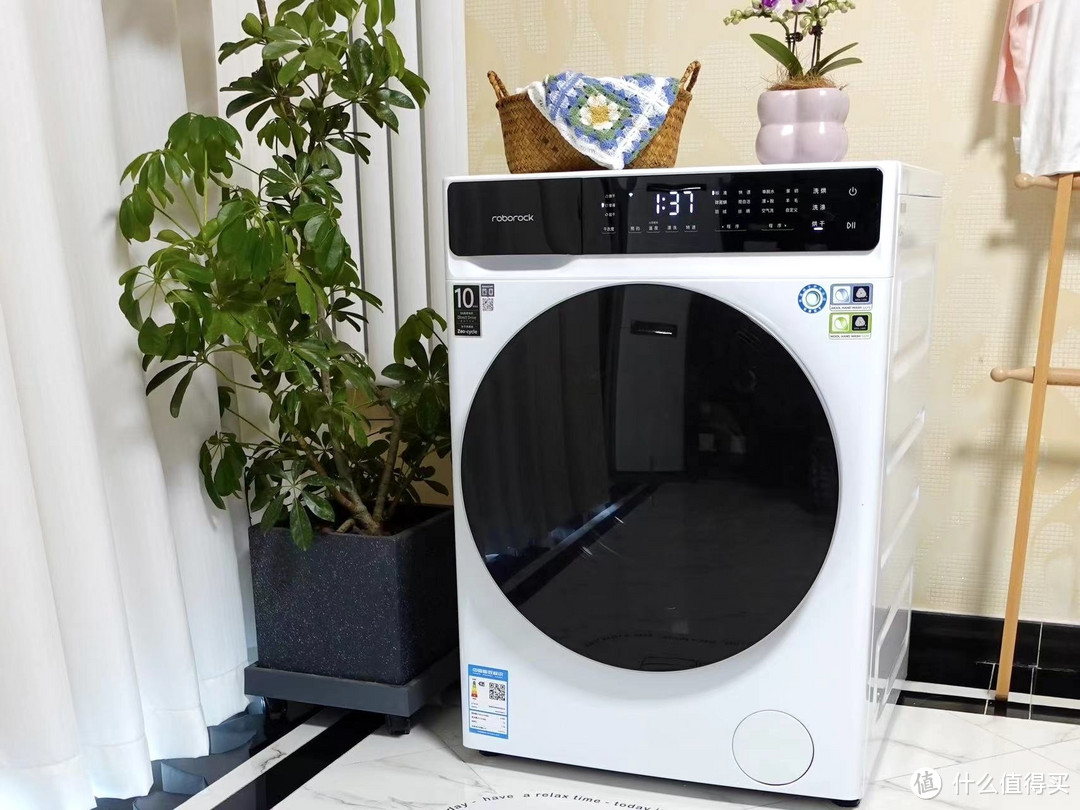 小户型选洗衣机如何一步到位？2k+就能入手的洗烘全能王一定要看！