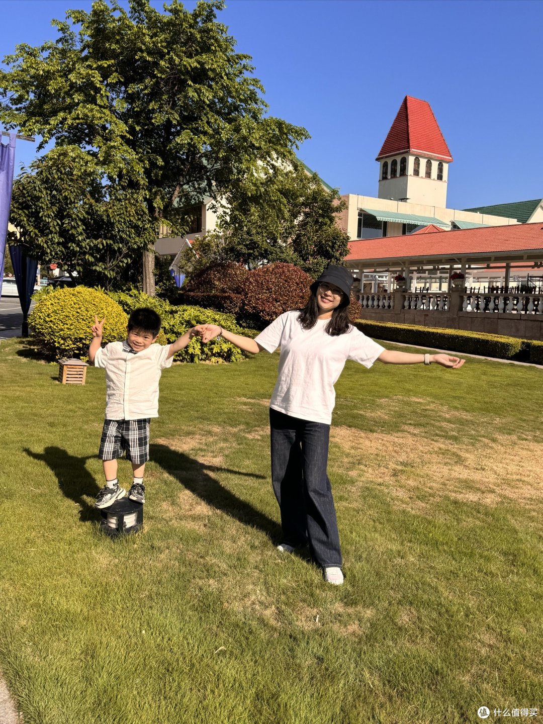 5件衣服1双鞋3套穿搭——不费力的海边出行之旅