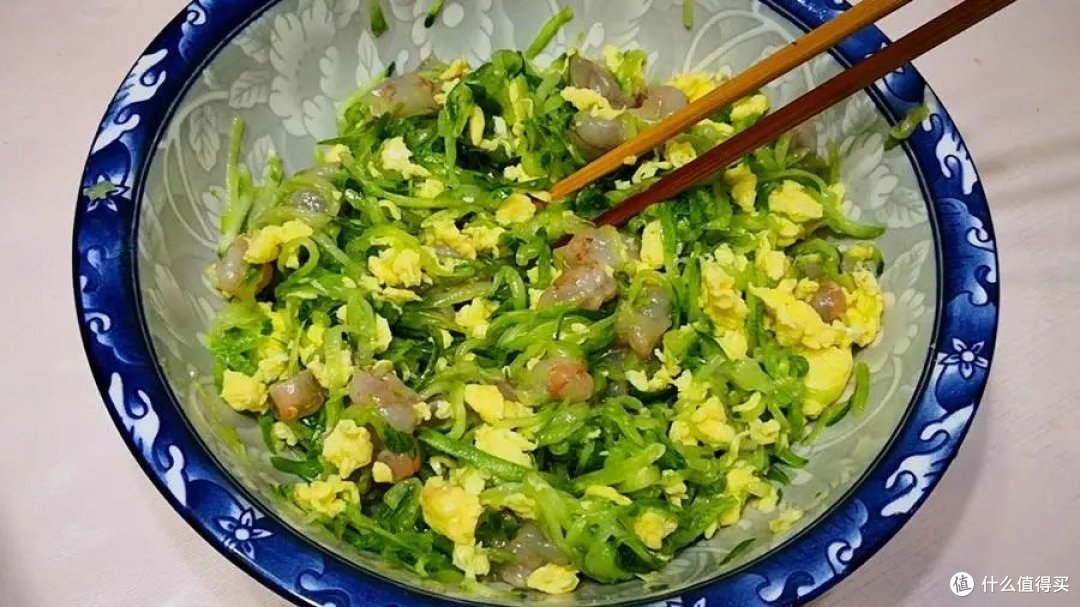 夏天使劲吃这菜，一清热，二解毒，三消肿，鲜嫩营养，包饺子真香