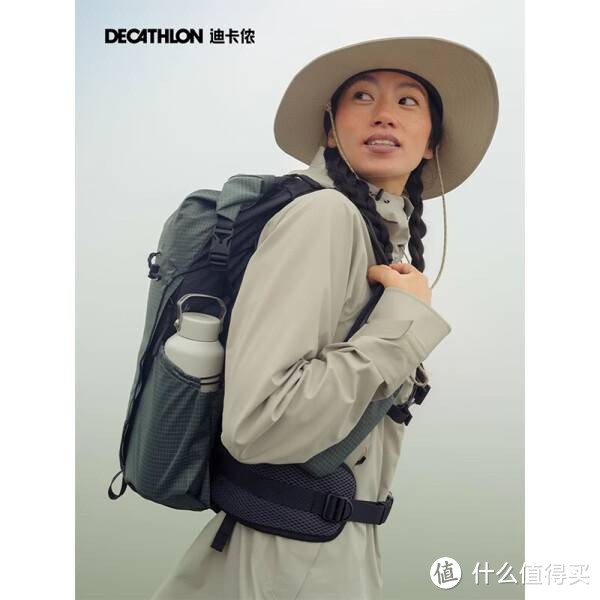 迪卡侬MH500-4796082户外冲锋衣：进藏登山的完美伴侣