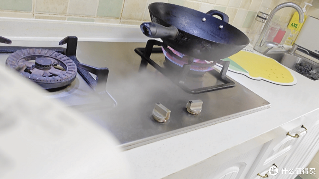 夏天厨房太热，没法安装厨房空调，有哪些更具性价比降温工具可供选择？厨房冰雾扇好用吗？