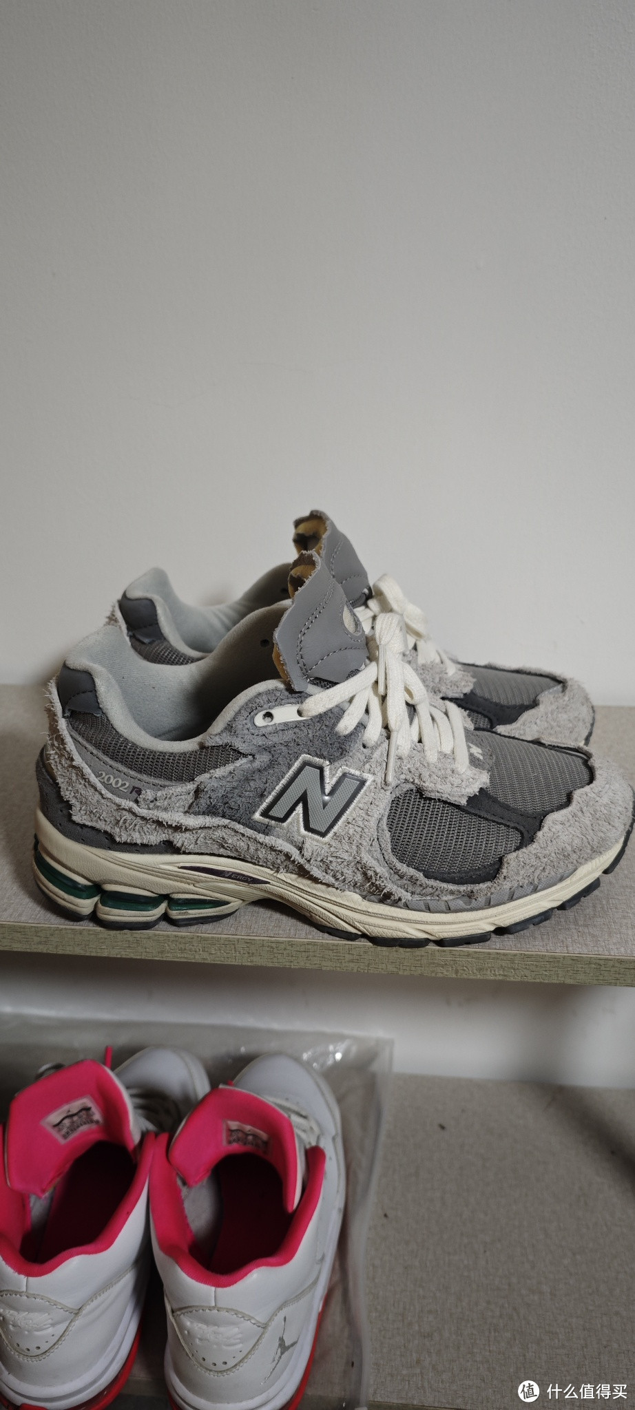 New Balance 2002R跑鞋，复古风潮再度来袭！