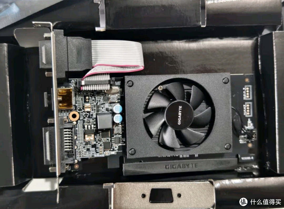 技嘉GeForce GT 710 2G DDR3显卡：高效能、耐用与便携的完美结合