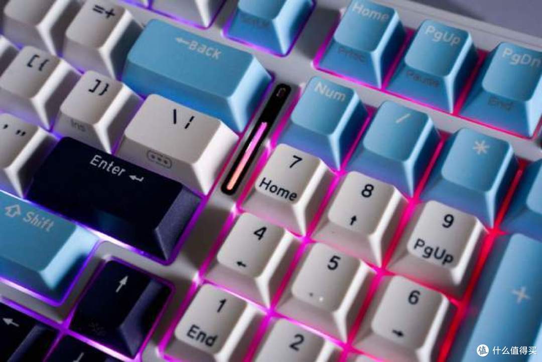 珂芝K98 三模无线机械键盘测评：六边形战士的王者风范