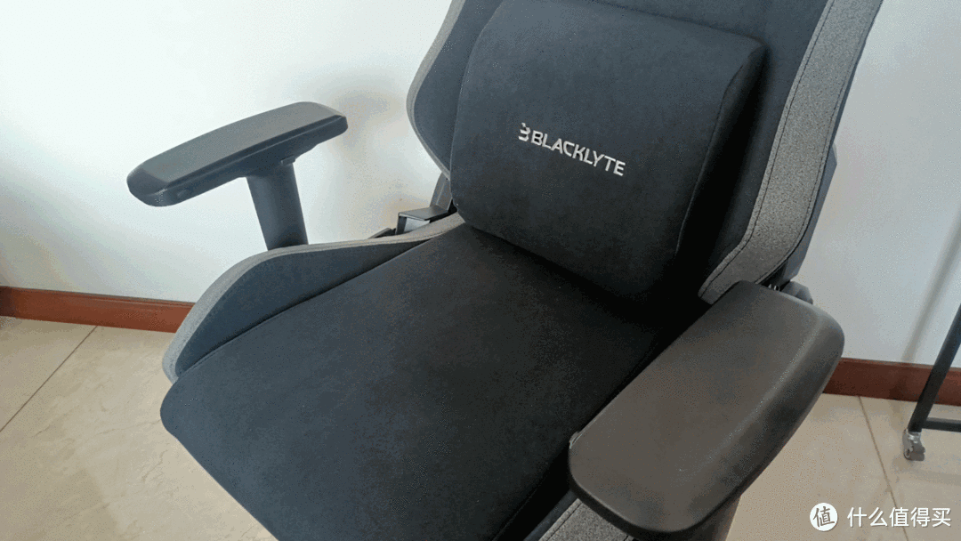 舒适才是游戏上分的奥秘——BLACKLYTE逐夜L410电竞椅