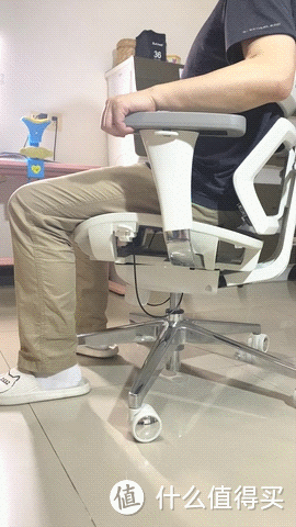 饶了你的脊柱吧，你可能一直坐错了椅子——如何构建专属自己的人体工学桌椅系统环境