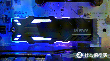 更适合海景房的RGB固态硬盘,佰维NV7400 HEATSINK七彩灵石SSD