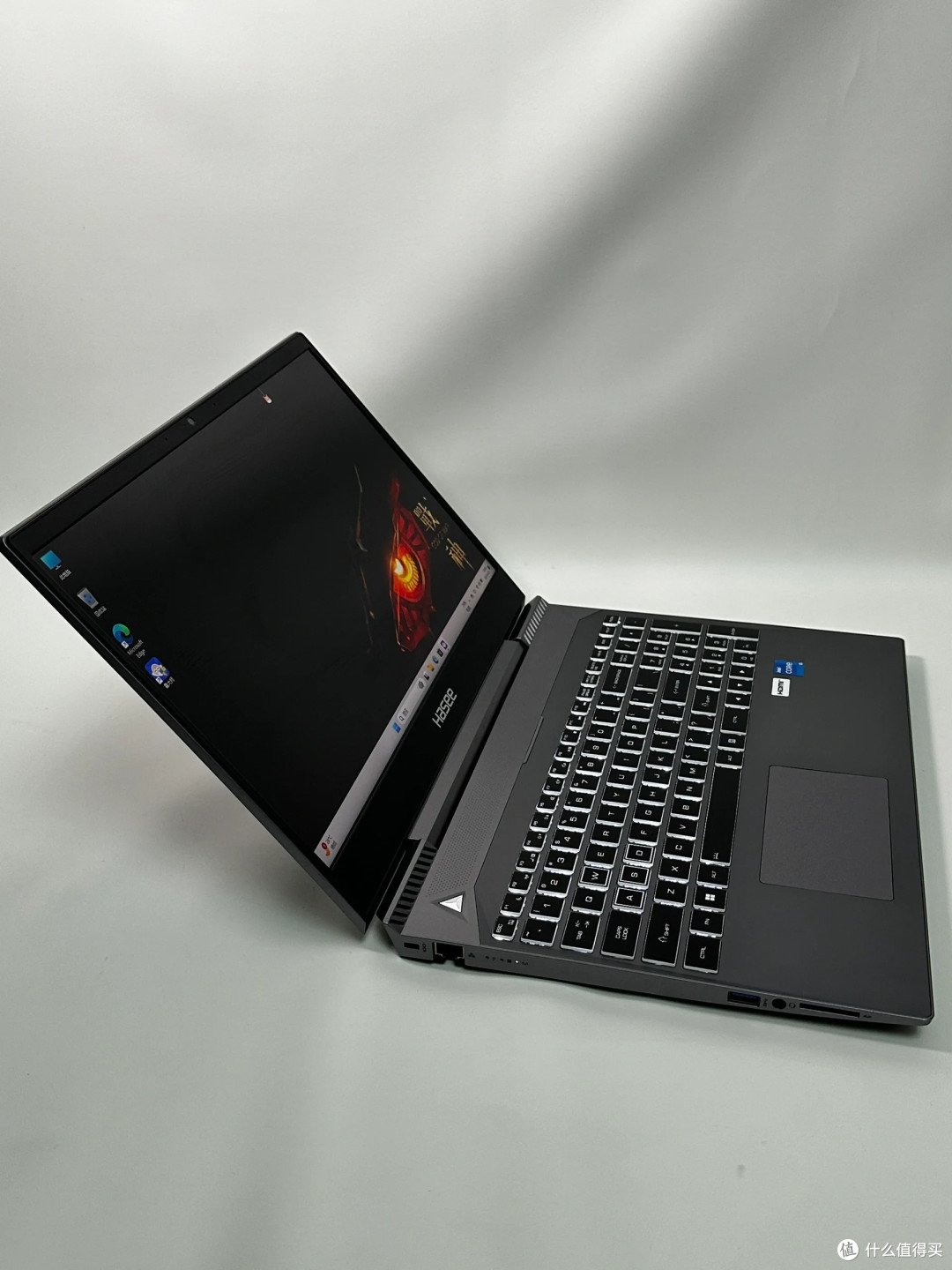 战神s7t-da5np游戏笔记本电脑体