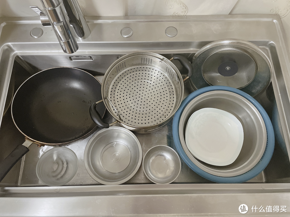 集成水槽洗碗一体机实物测评，集成洗碗机选购攻略，一文讲清集成洗碗机，选购不迷路