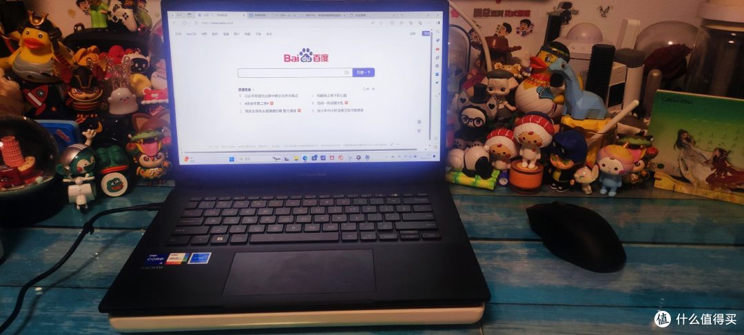 您见过带彩色显示屏的三模无线游戏鼠标吗