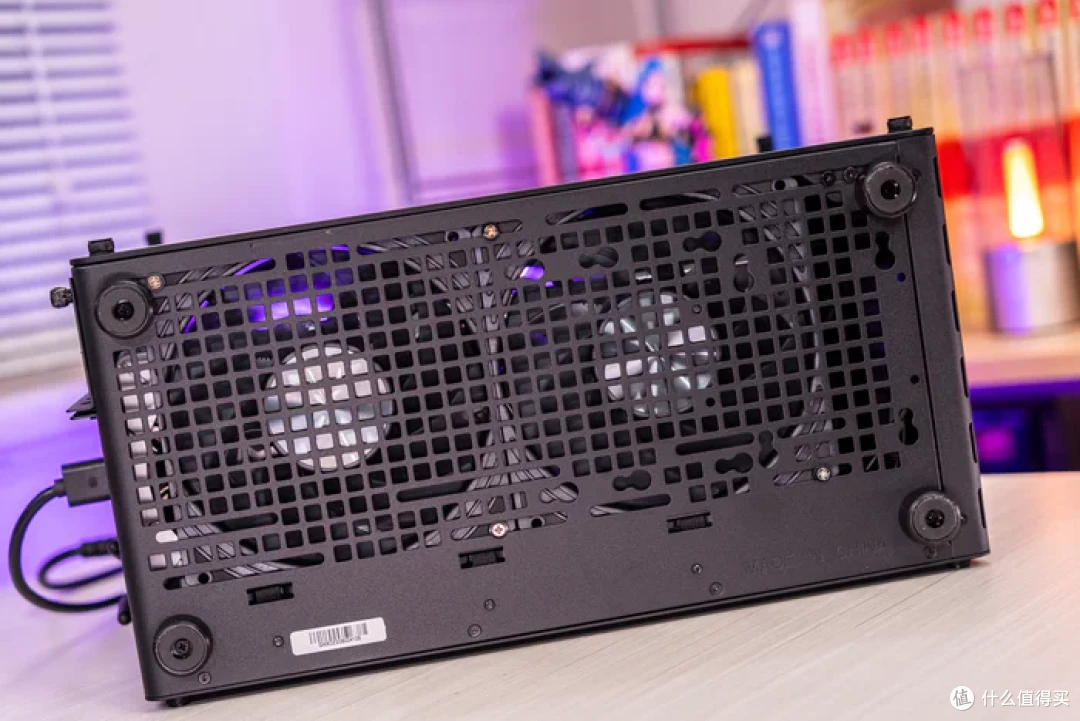 20L的MATX——ROG X670E GENE+4070S金属大师+乔思伯Z20装机展示
