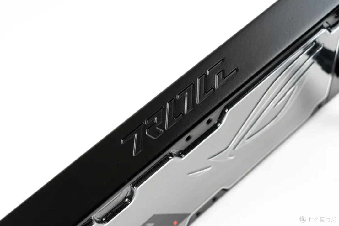 20L的MATX——ROG X670E GENE+4070S金属大师+乔思伯Z20装机展示