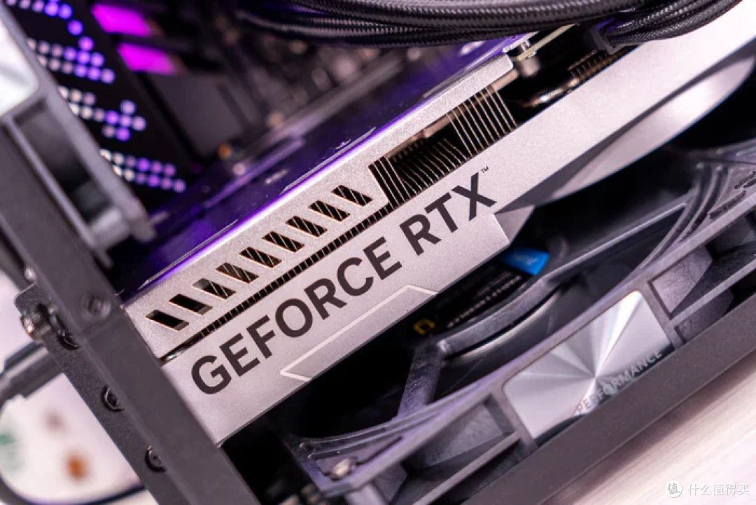 20L的MATX——ROG X670E GENE+4070S金属大师+乔思伯Z20装机展示