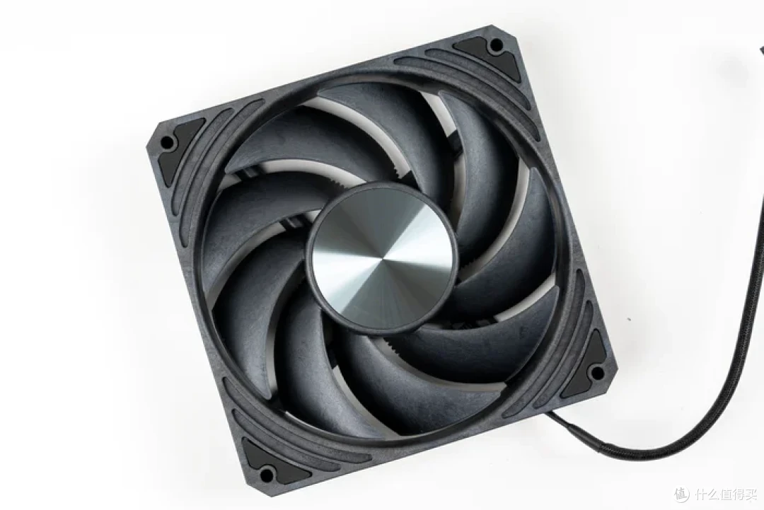 20L的MATX——ROG X670E GENE+4070S金属大师+乔思伯Z20装机展示