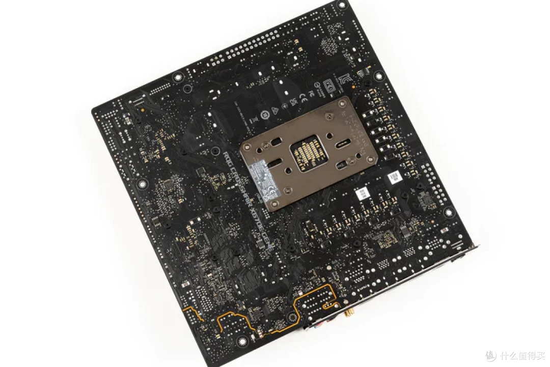 20L的MATX——ROG X670E GENE+4070S金属大师+乔思伯Z20装机展示