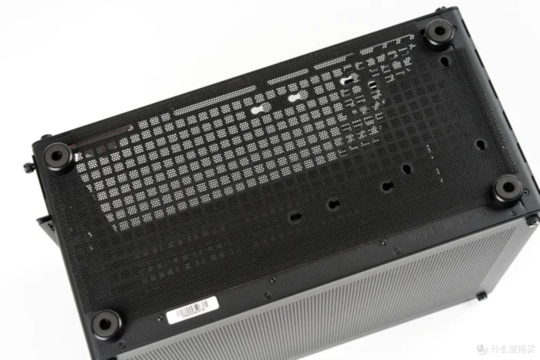 20L的MATX——ROG X670E GENE+4070S金属大师+乔思伯Z20装机展示