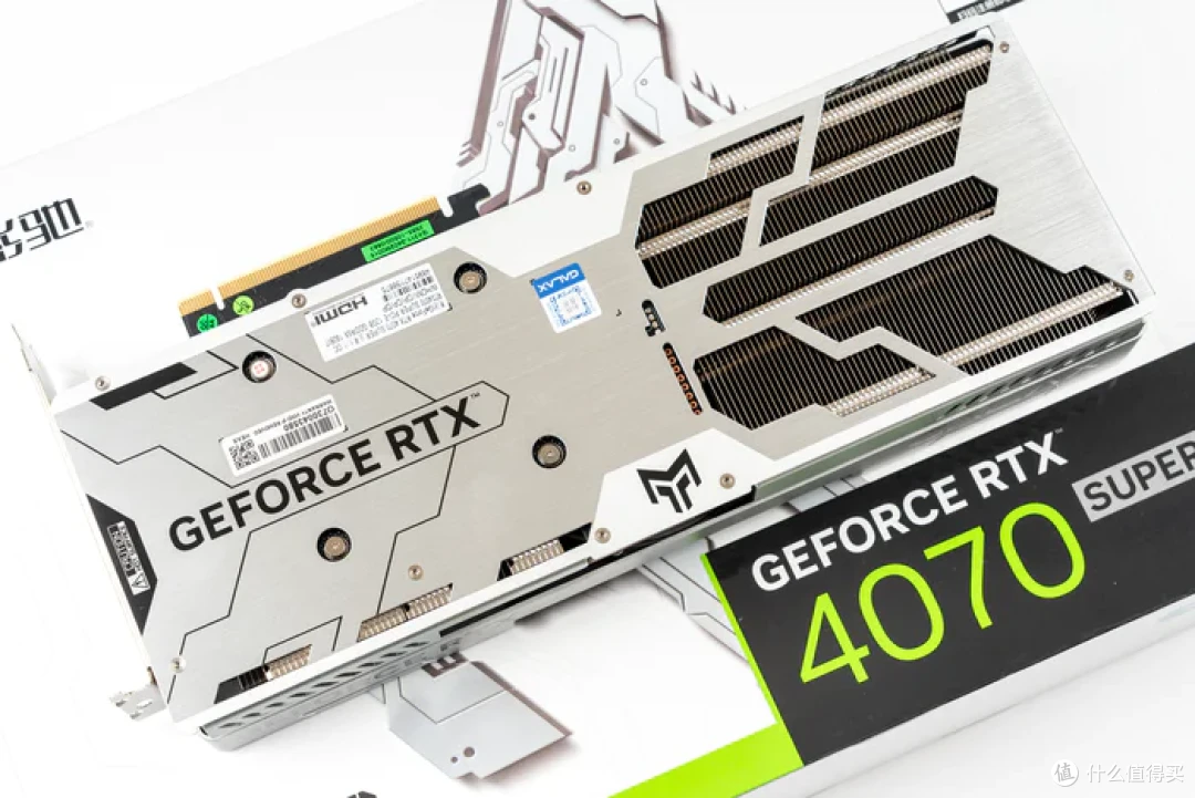 20L的MATX——ROG X670E GENE+4070S金属大师+乔思伯Z20装机展示
