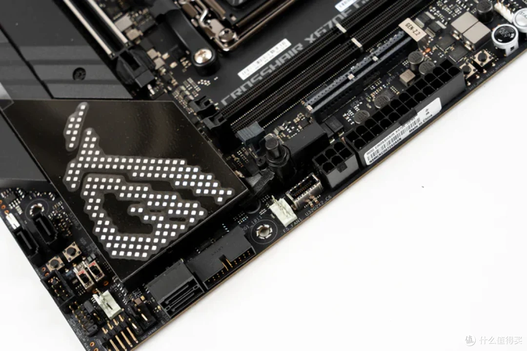 20L的MATX——ROG X670E GENE+4070S金属大师+乔思伯Z20装机展示