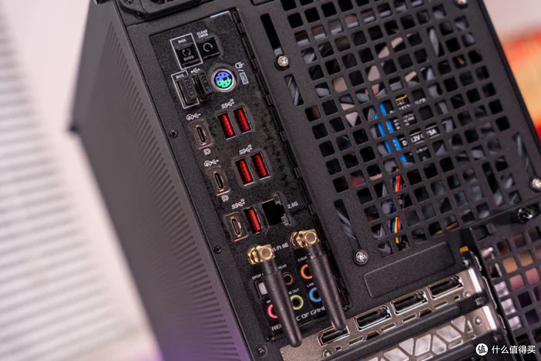 20L的MATX——ROG X670E GENE+4070S金属大师+乔思伯Z20装机展示
