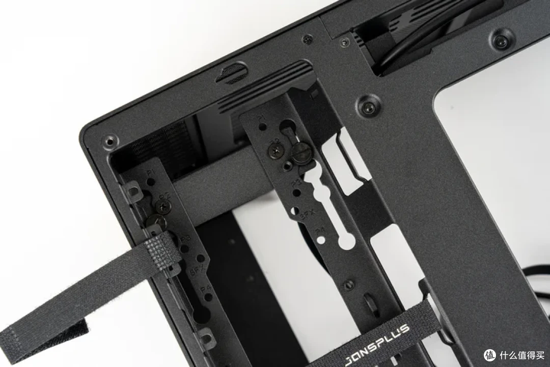 20L的MATX——ROG X670E GENE+4070S金属大师+乔思伯Z20装机展示