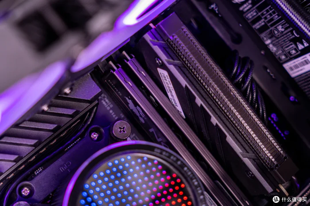 20L的MATX——ROG X670E GENE+4070S金属大师+乔思伯Z20装机展示
