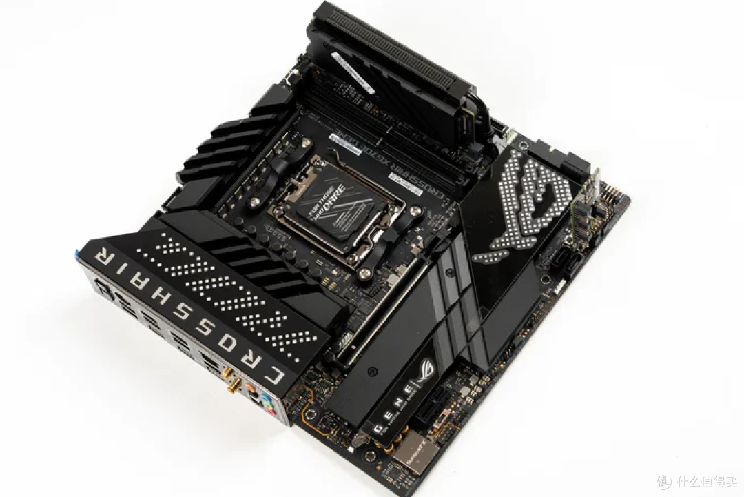 20L的MATX——ROG X670E GENE+4070S金属大师+乔思伯Z20装机展示