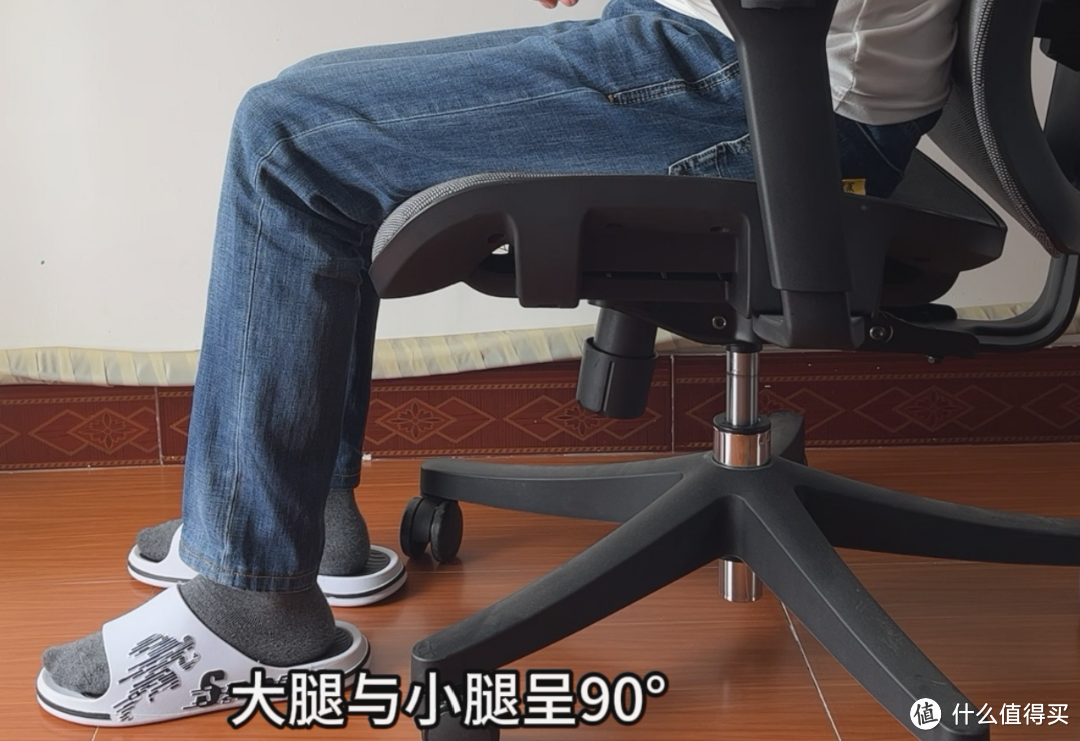 自费10w+，15人试坐，62把人体工学椅实测点评