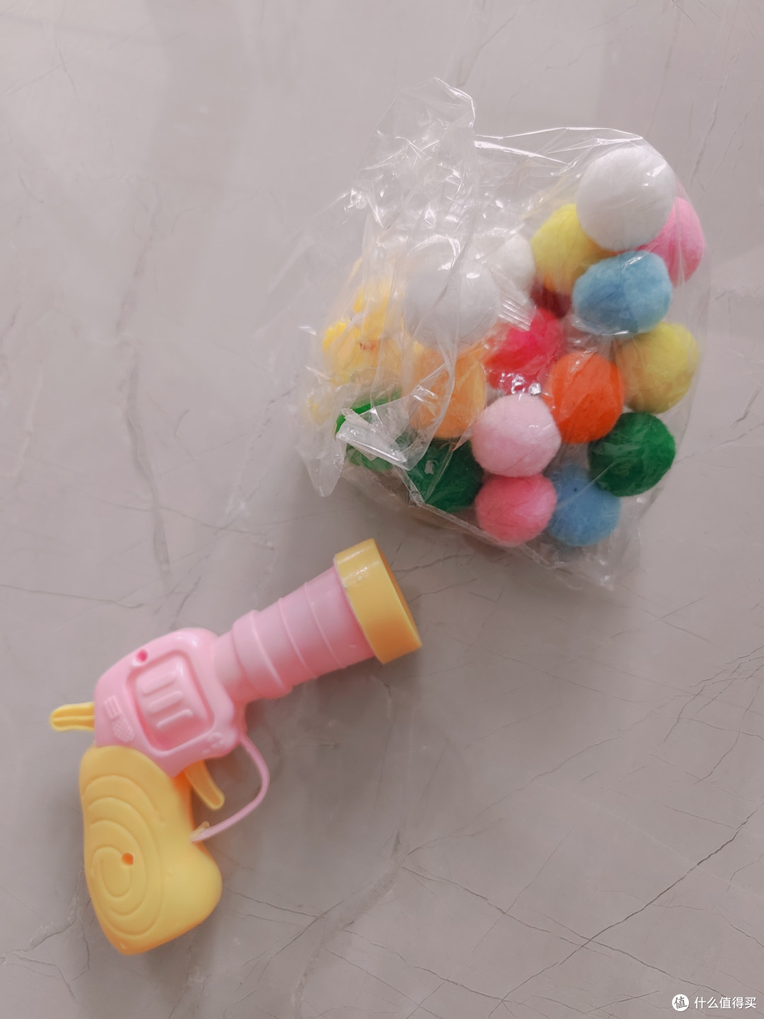 我家猫咪爱玩的普通玩具之一