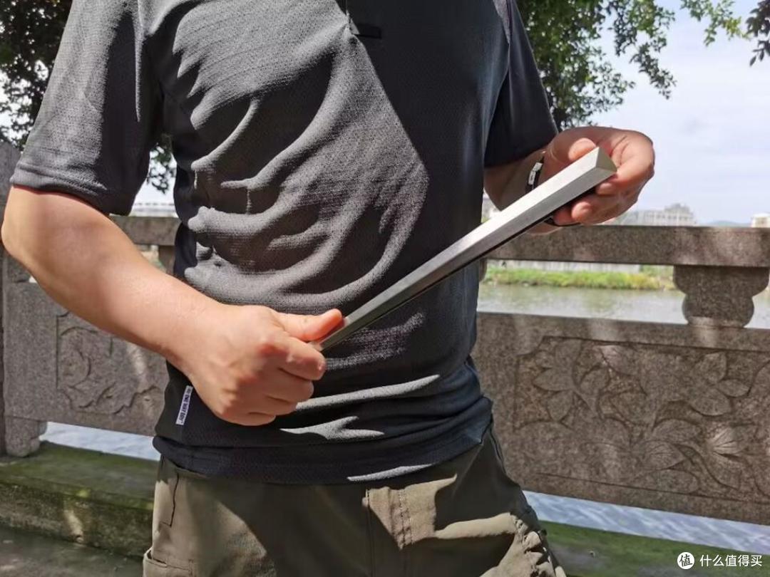 清风徐徐,是净是华也是风流:北斗作全钛无扇钉折扇