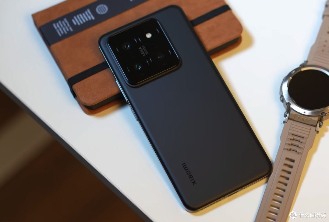 降到4599元,12gb 256gb 骁龙8gen3,小米高端机跌至新低_手机_什么值得