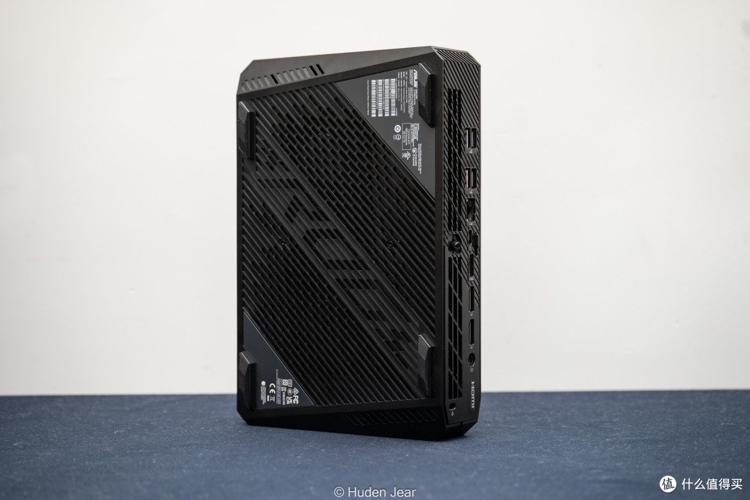 华硕ROG NUC 760首发测评：名为ROG的优秀NUC继任者