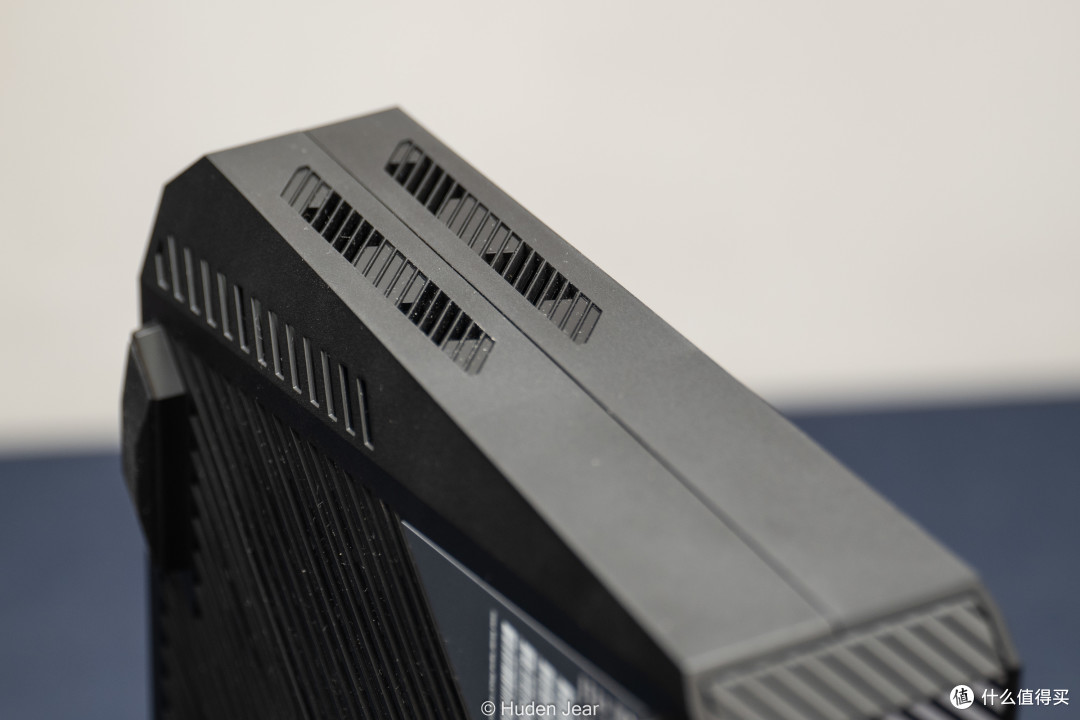华硕ROG NUC 760首发测评：名为ROG的优秀NUC继任者