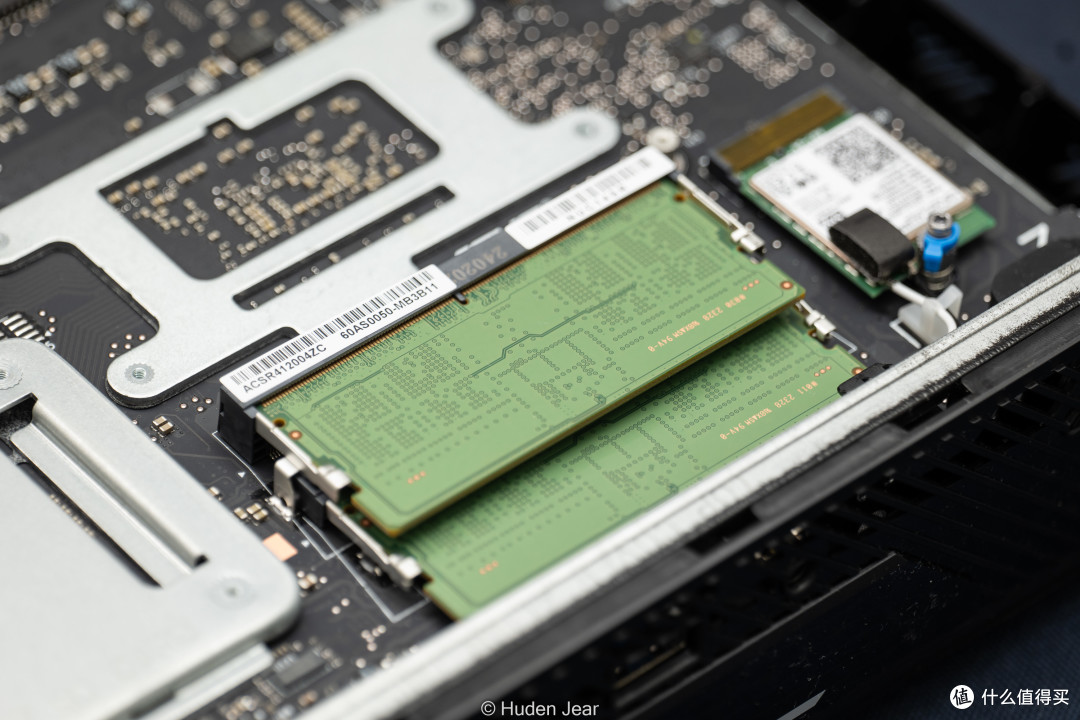 华硕ROG NUC 760首发测评：名为ROG的优秀NUC继任者
