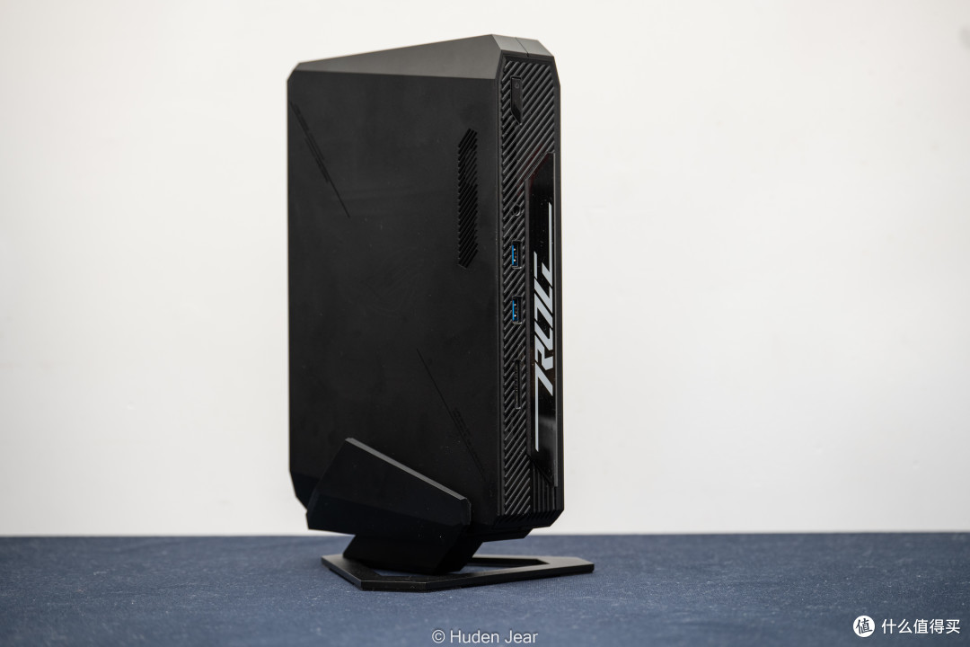 华硕ROG NUC 760首发测评：名为ROG的优秀NUC继任者